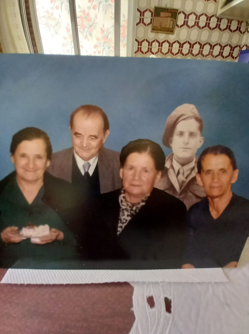 ΑΔΕΛΦΙΑ ΑΓΓΕΛΙΚΗΣ ΜΑΡΑΓΚΟΥ