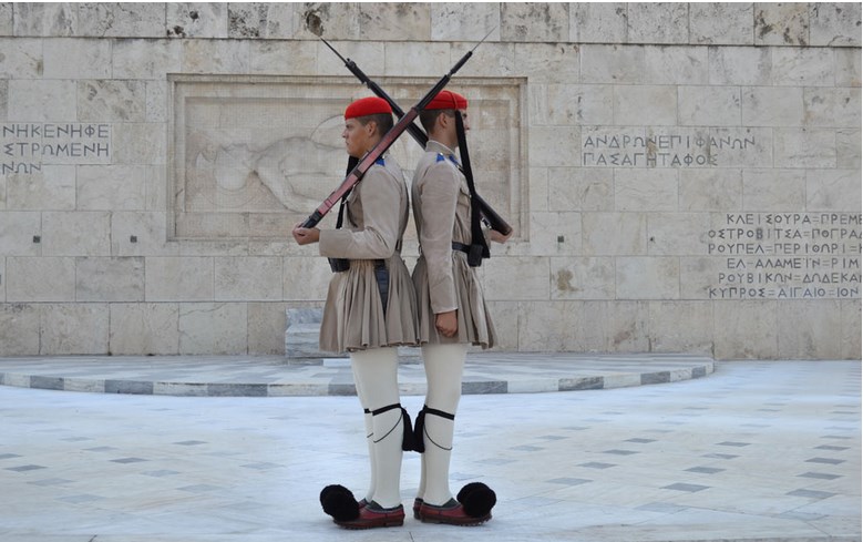 ΛΥΚΟΥΡΕΣΗ α